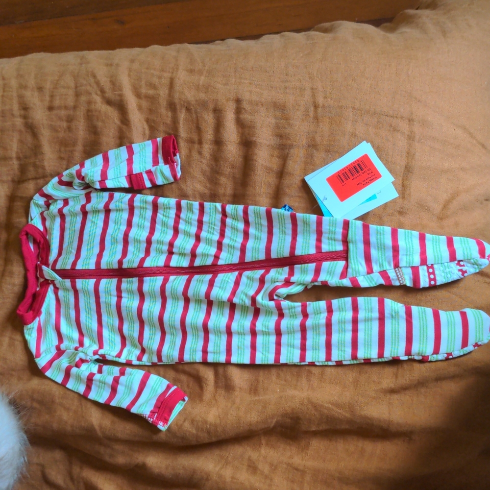 Kickee pants Christmas onesie